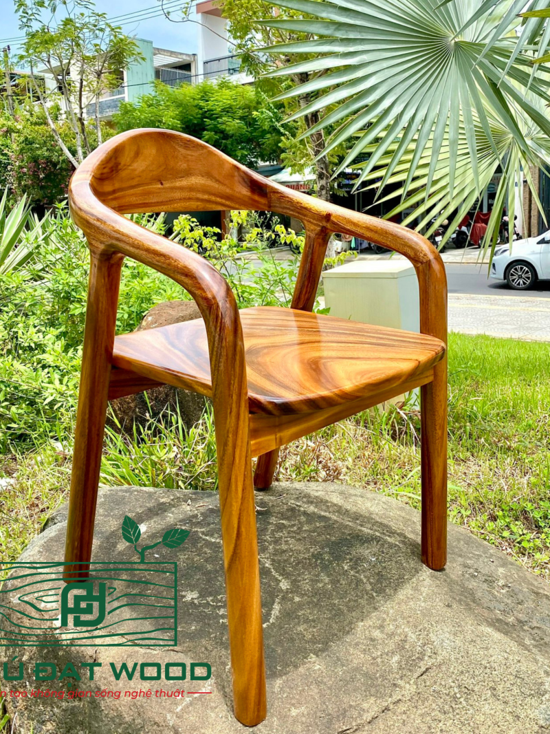 Ghế gỗ me tây thiết kế hiện đại