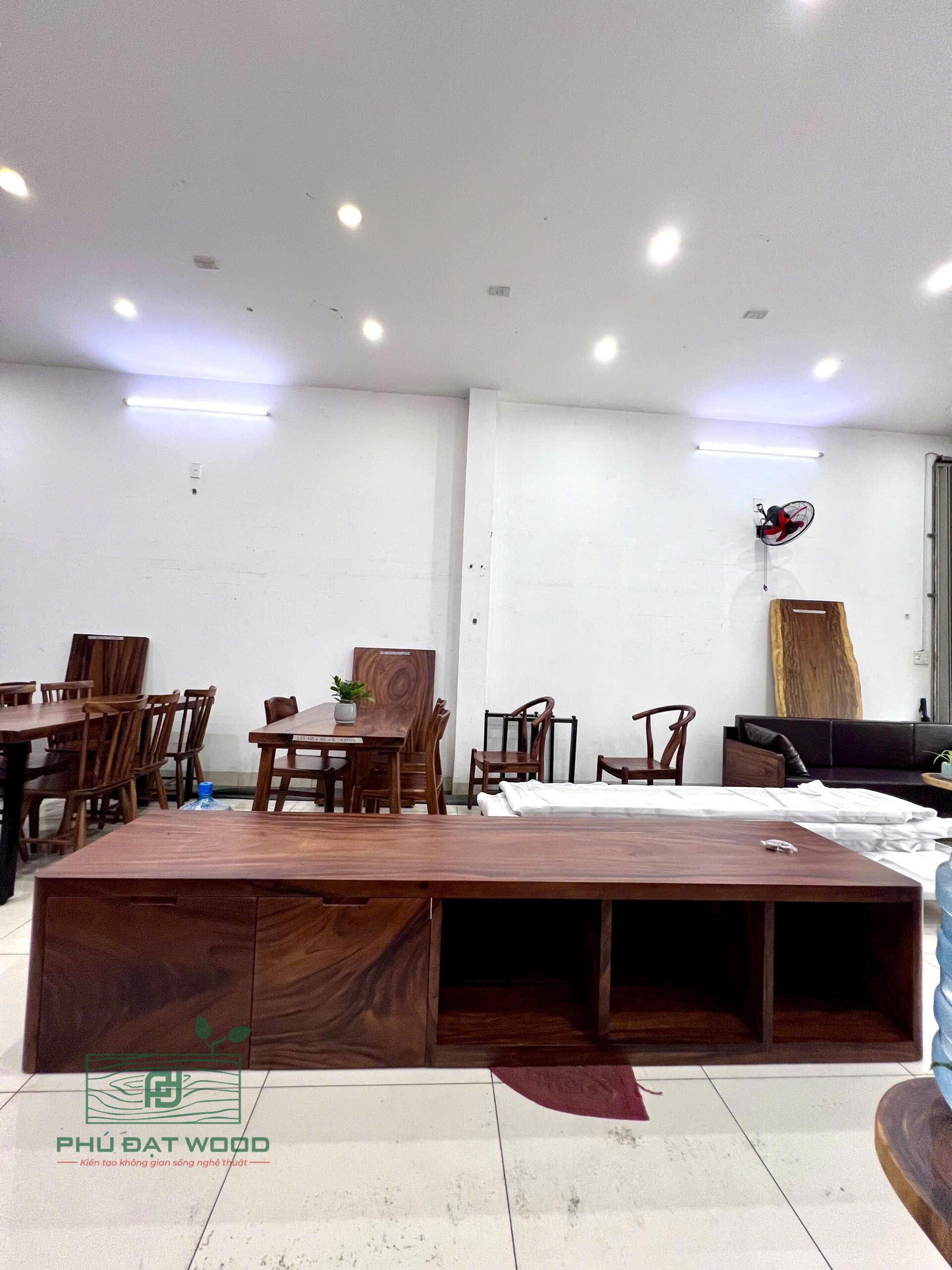 Tủ Kệ Gỗ Me Tây Đa Năng 254x59x50cm