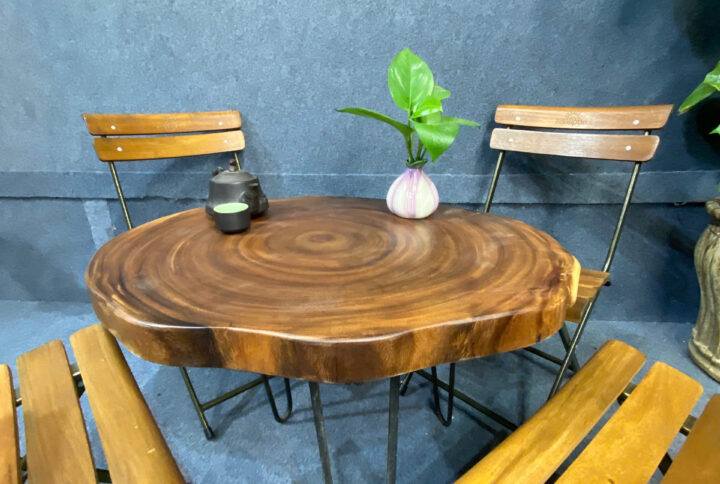 Bàn Cafe Ngoài Trời Gỗ Tự Nhiên Nguyên Tấm