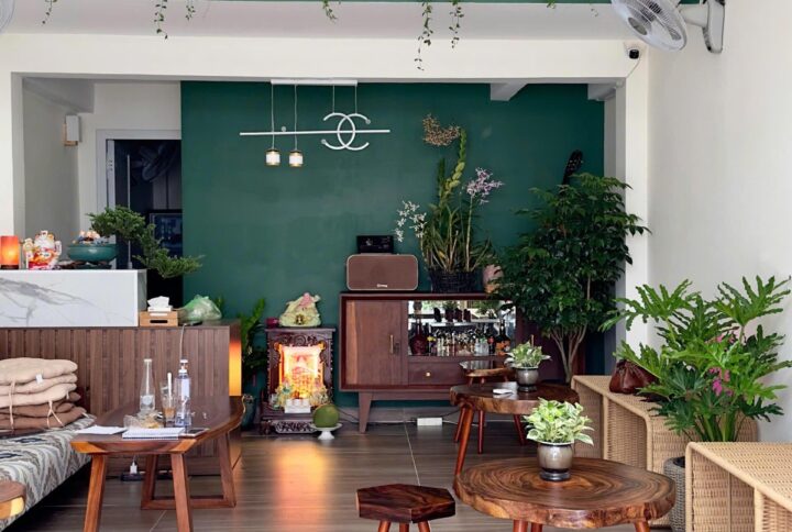 Mẫu bàn Cafe sân vườn gỗ tự nhiên