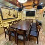 Xu hướng chọn bàn gỗ tự nhiên cho nhà hàng