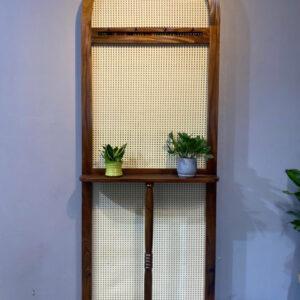 Vách Ngăn Thiết Kế Gỗ Me Tây