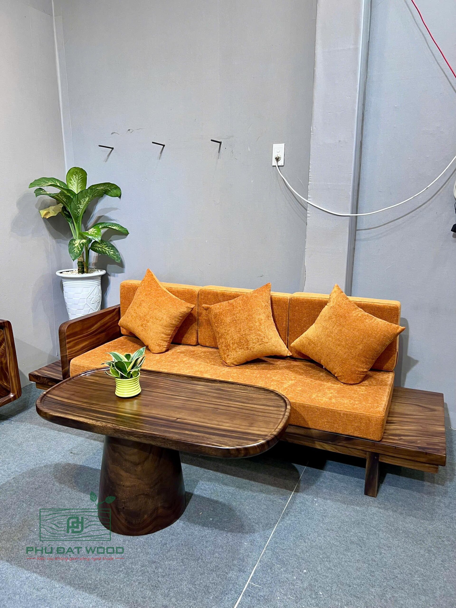 Bộ sofa gỗ me tây thiết kế theo yêu cầu