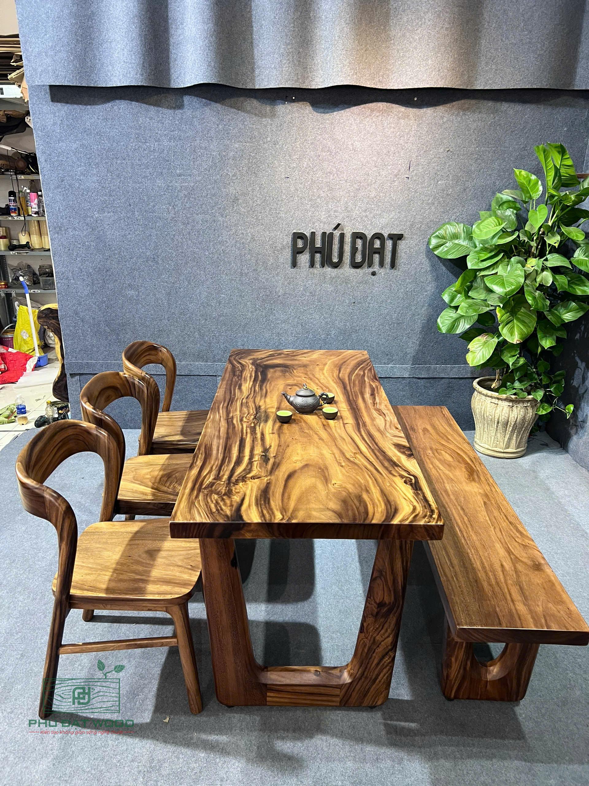 Bộ bàn1 ghế băng 3 ghế gỗ me tây Bộ bàn1 ghế băng 3 ghế gỗ me tây