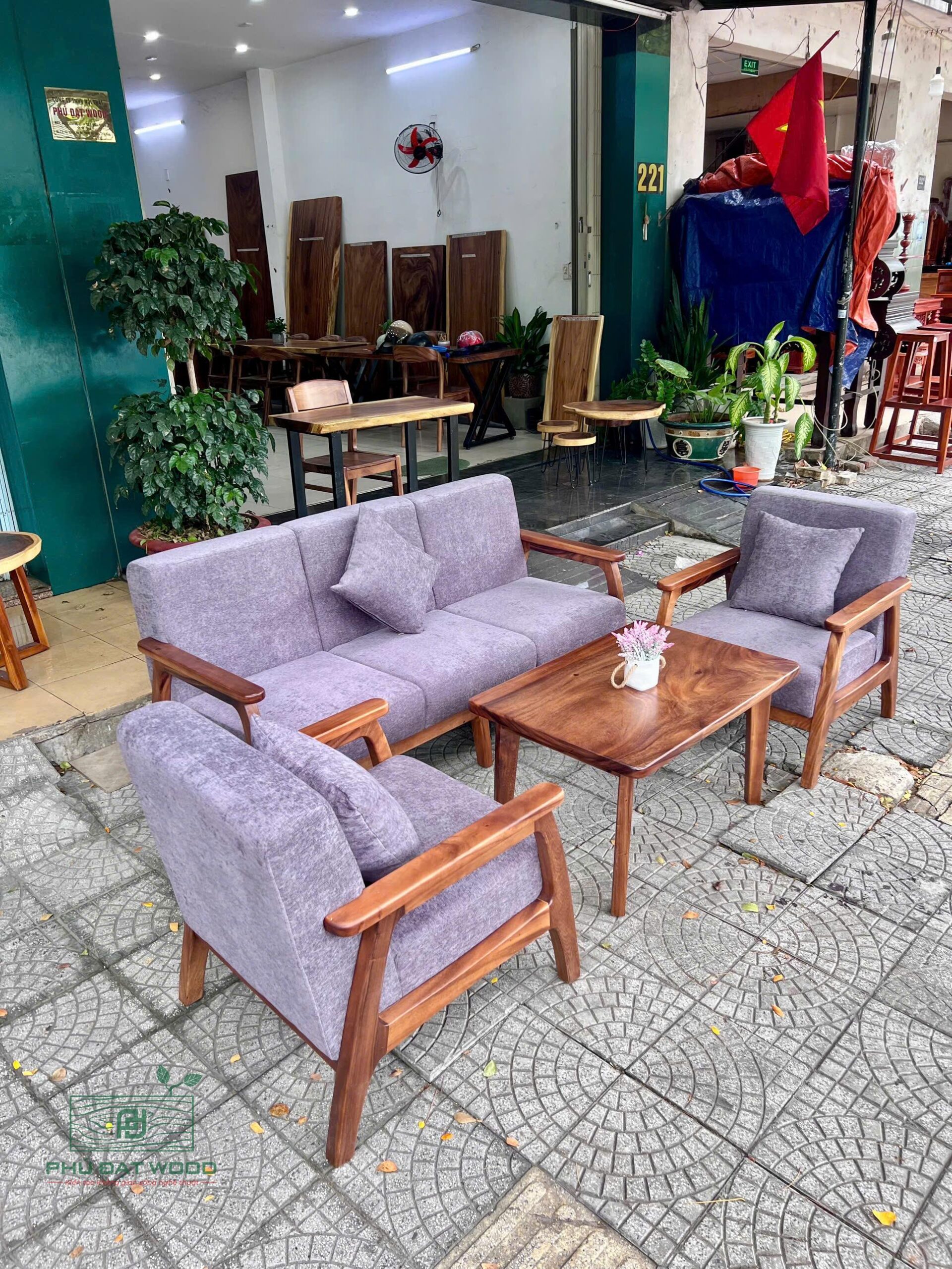 Sofa gỗ me tây S0126